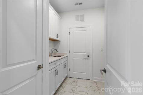 5944 Bakers Point Hickory NC 28602
