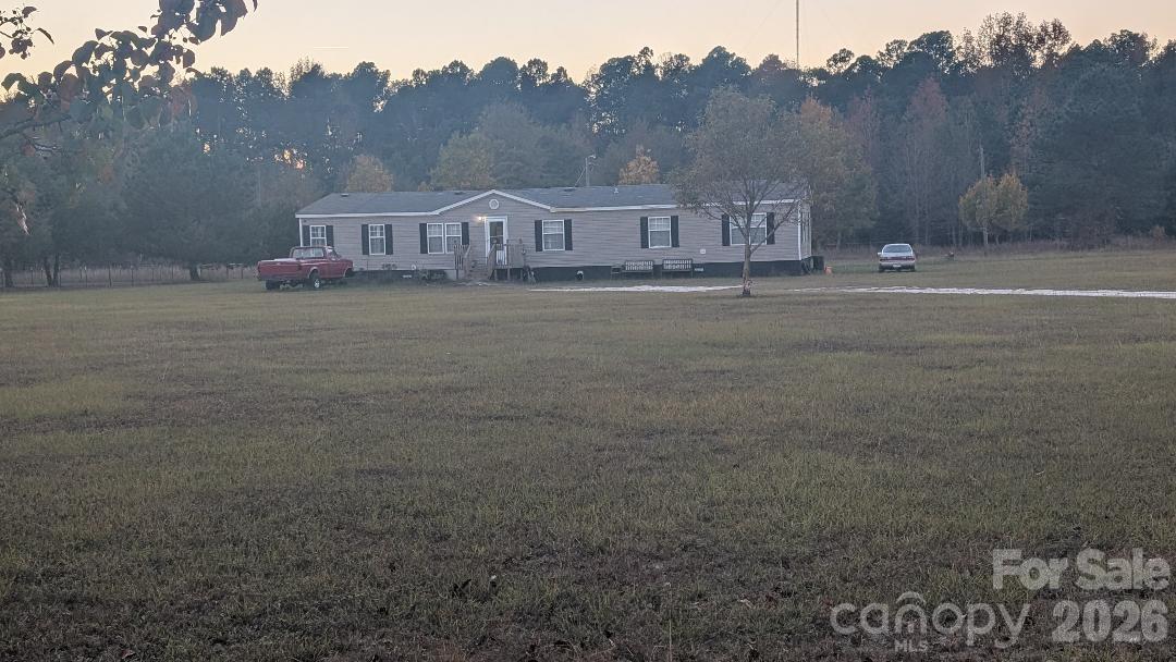 1163 Pit A Tat Road Kershaw SC 29067