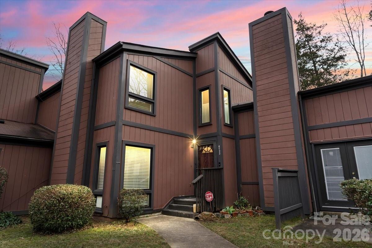 6123 Honeysuckle Lane Charlotte NC 28212