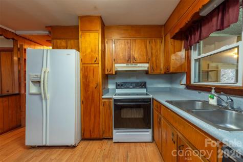 175 & 179 River Lane Canton NC 28716