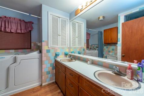 175 & 179 River Lane Canton NC 28716