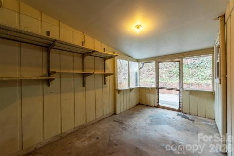 175 & 179 River Lane Canton NC 28716