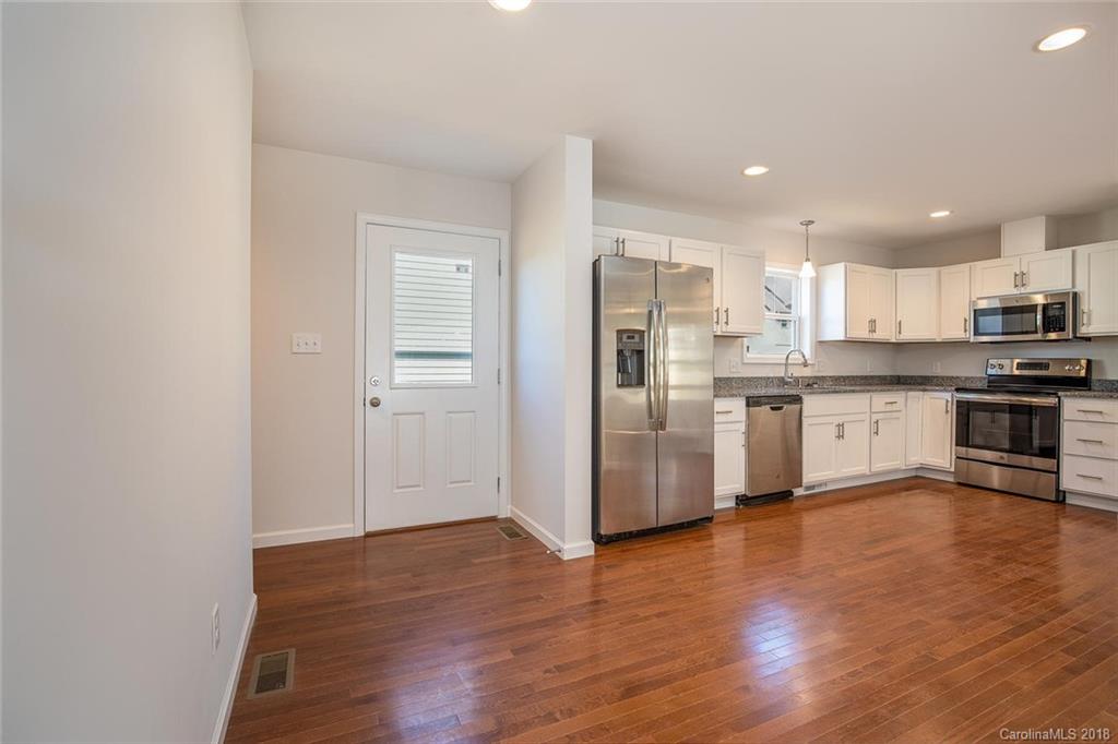 16 Yarrow Meadow Road Weaverville NC 28787