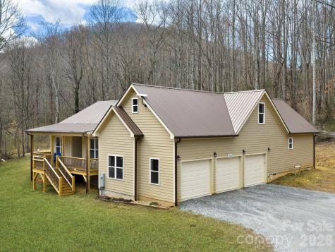 1230 Terrys Gap Road Hendersonville NC 28792