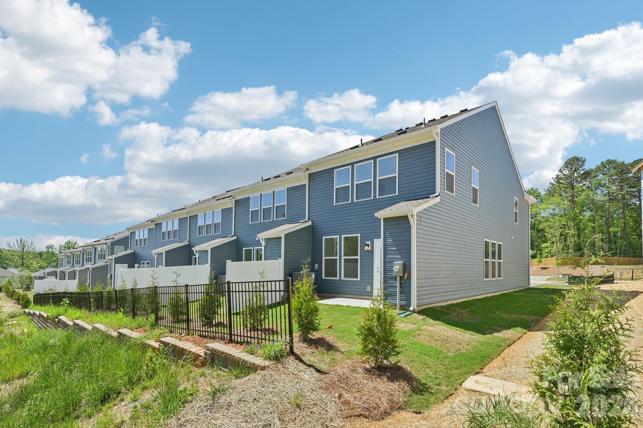 7635 Ethora Way Charlotte NC 28216