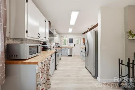 1108 Delwood Drive SW Lenoir NC 28645