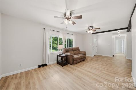 1108 Delwood Drive SW Lenoir NC 28645