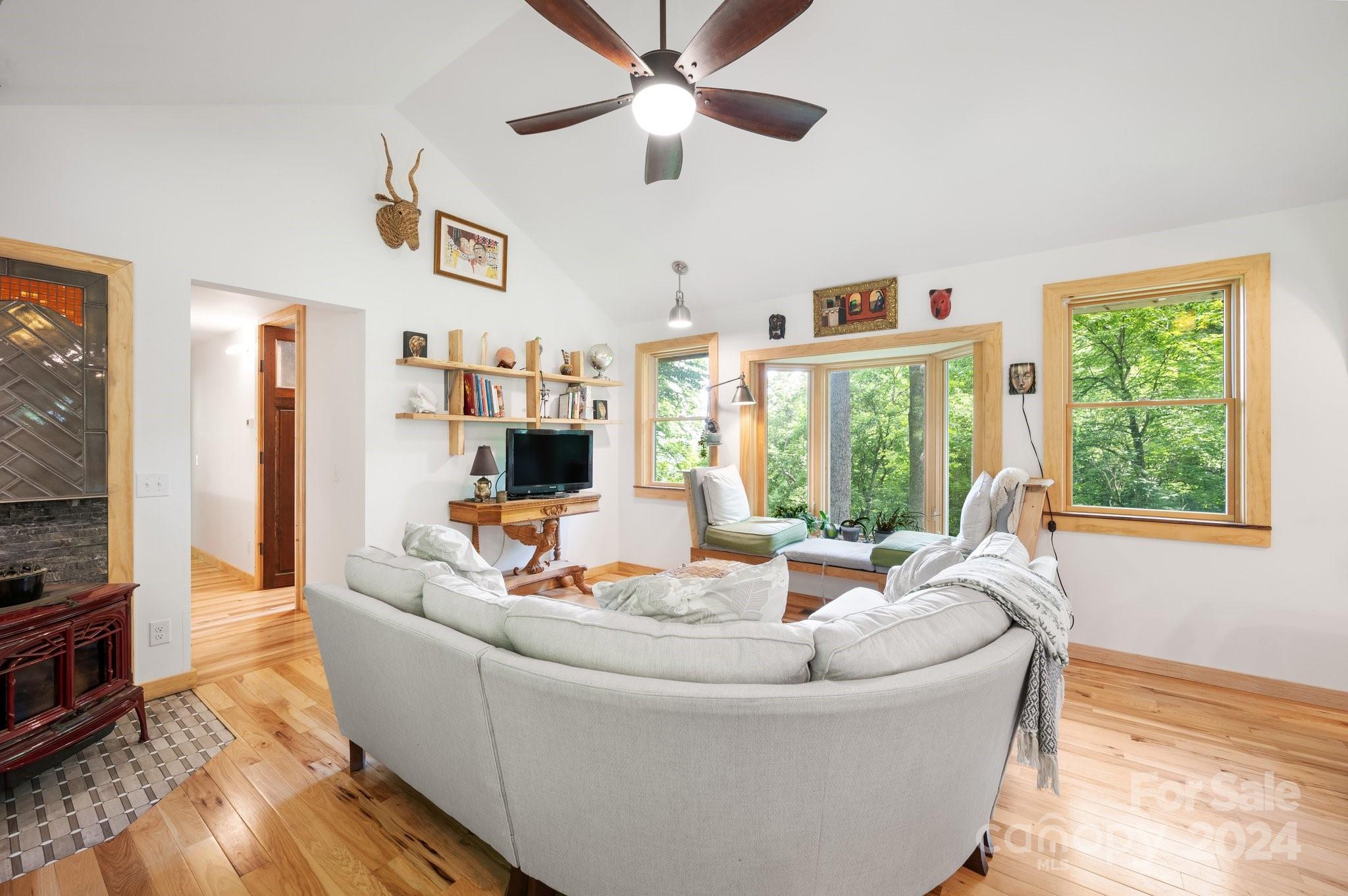 62 Will Campbell Road Swannanoa NC 28778