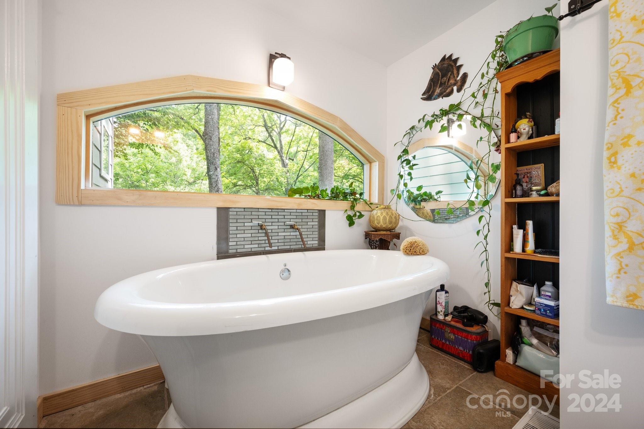 62 Will Campbell Road Swannanoa NC 28778