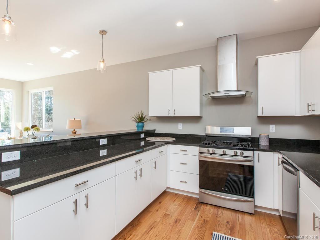 46 Baker Place Asheville NC 28806