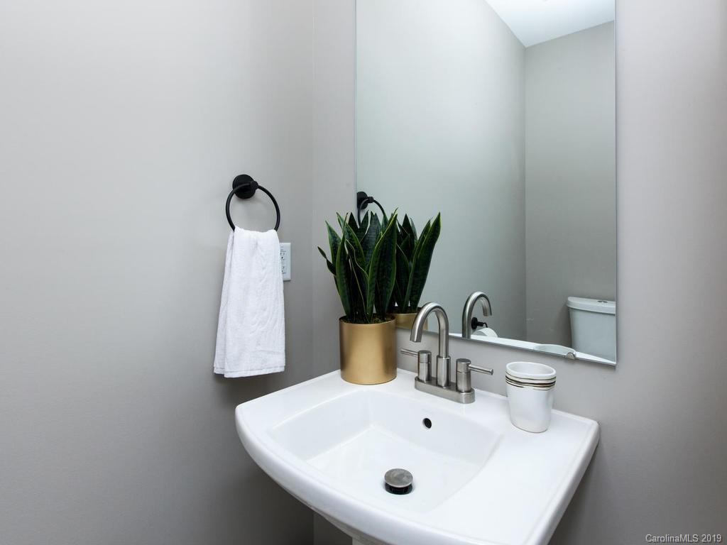 46 Baker Place Asheville NC 28806