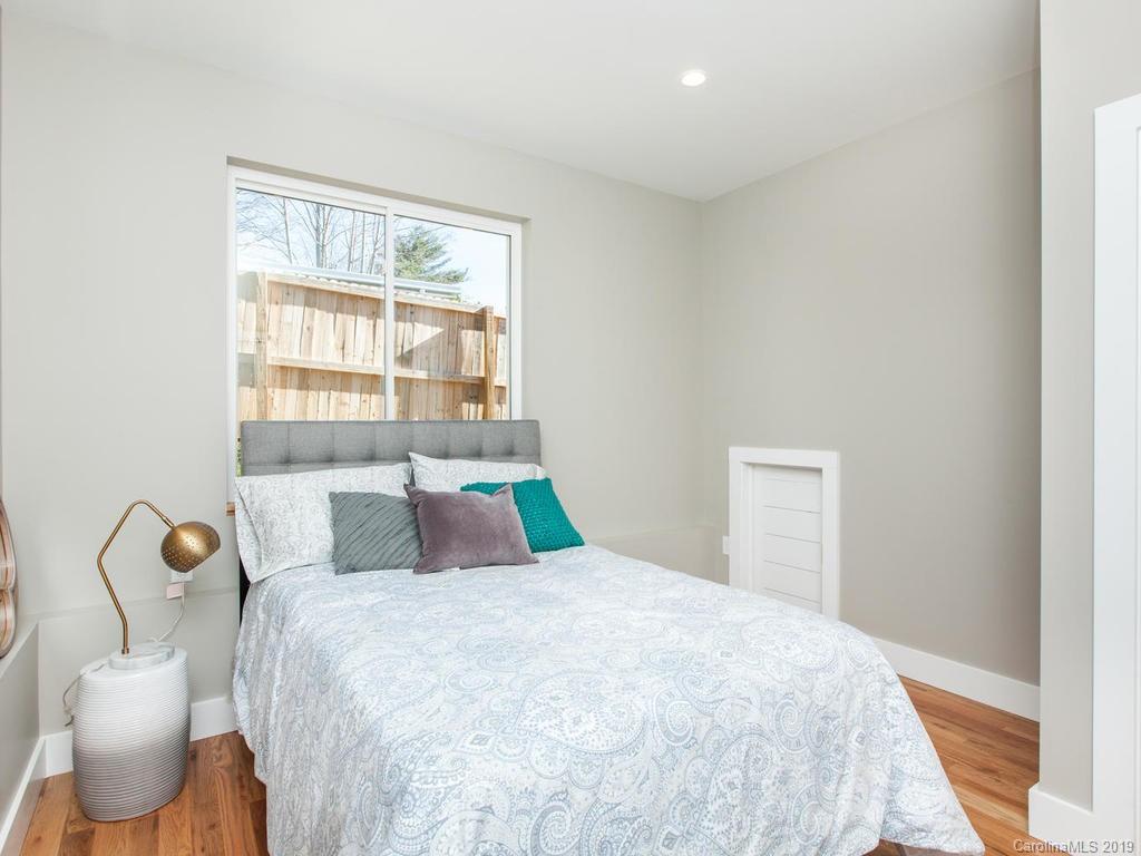 46 Baker Place Asheville NC 28806