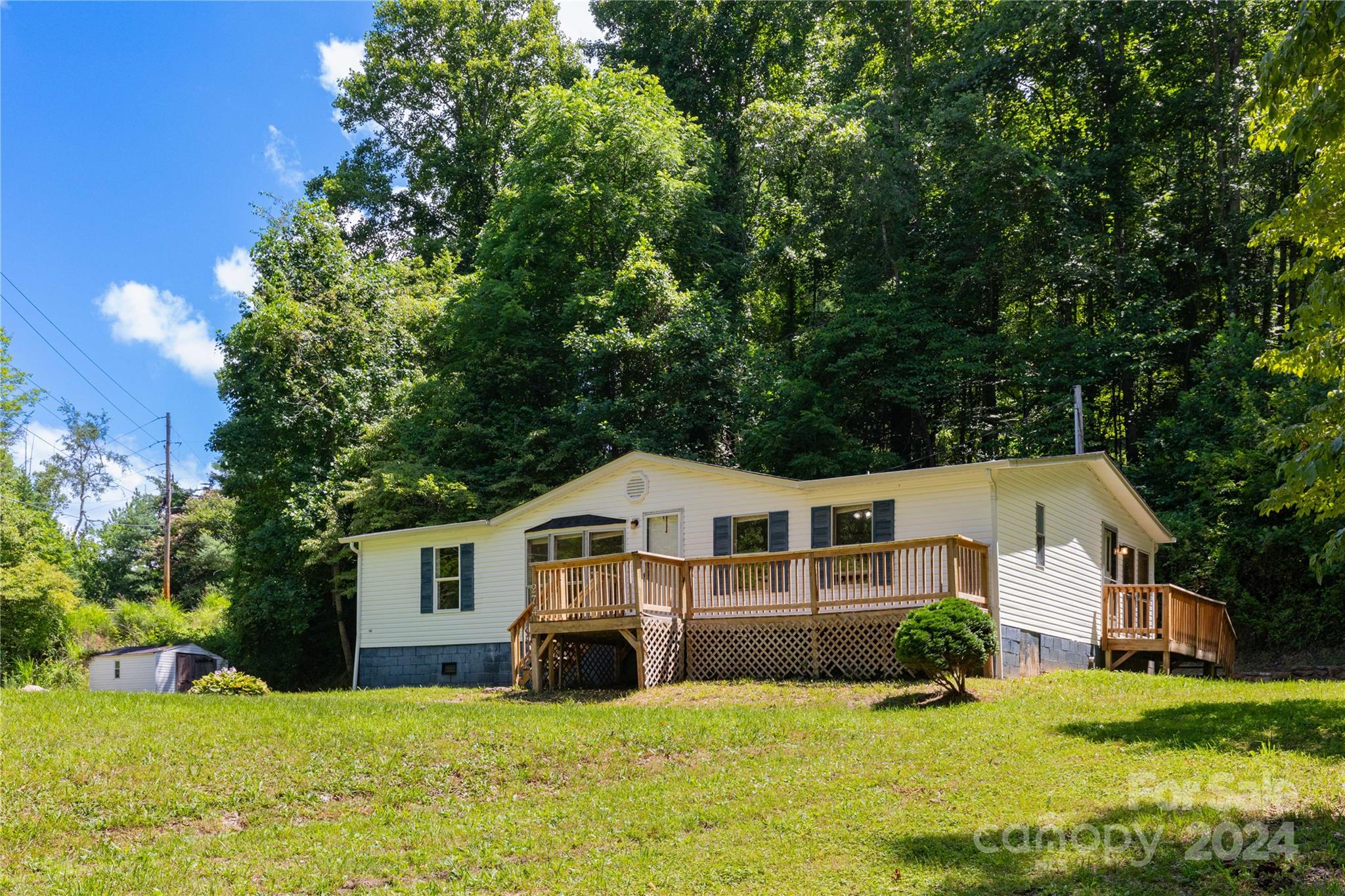 274 Spicewood Trail Mars Hill NC 28754
