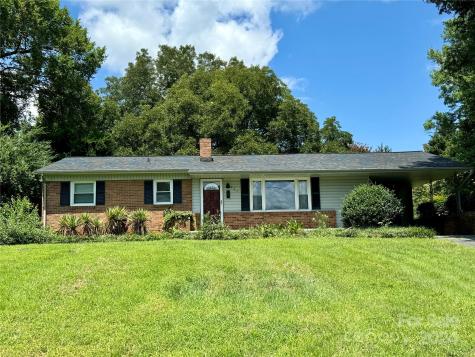 207 Stacy Street Morganton NC 28655