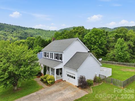 16 Trappers Run Drive Asheville NC 28805