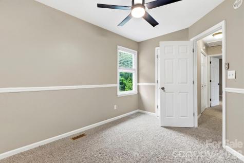 16 Trappers Run Drive Asheville NC 28805