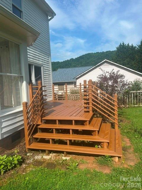 16 Trappers Run Drive Asheville NC 28805