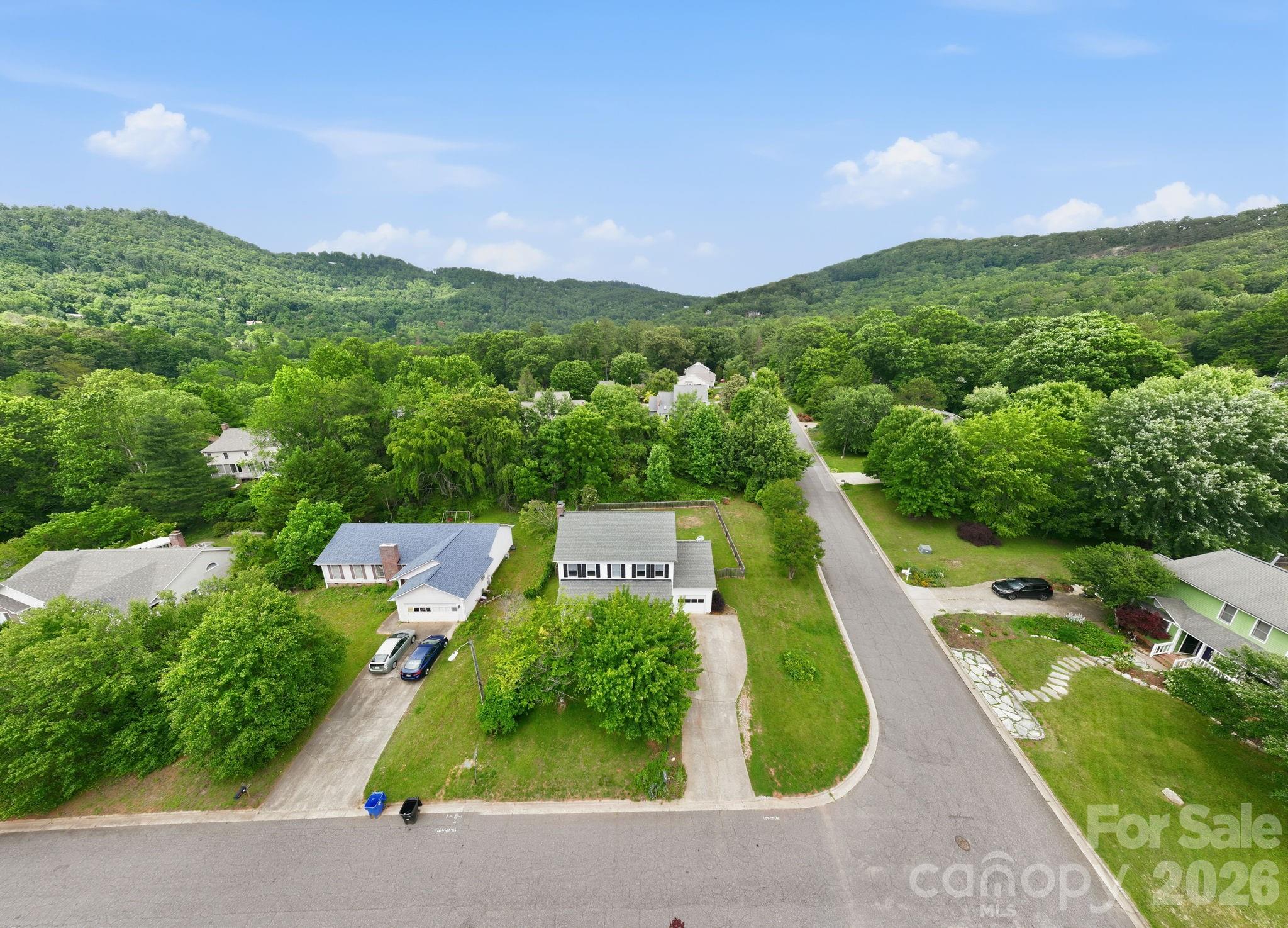 16 Trappers Run Drive Asheville NC 28805