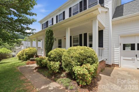 16 Trappers Run Drive Asheville NC 28805