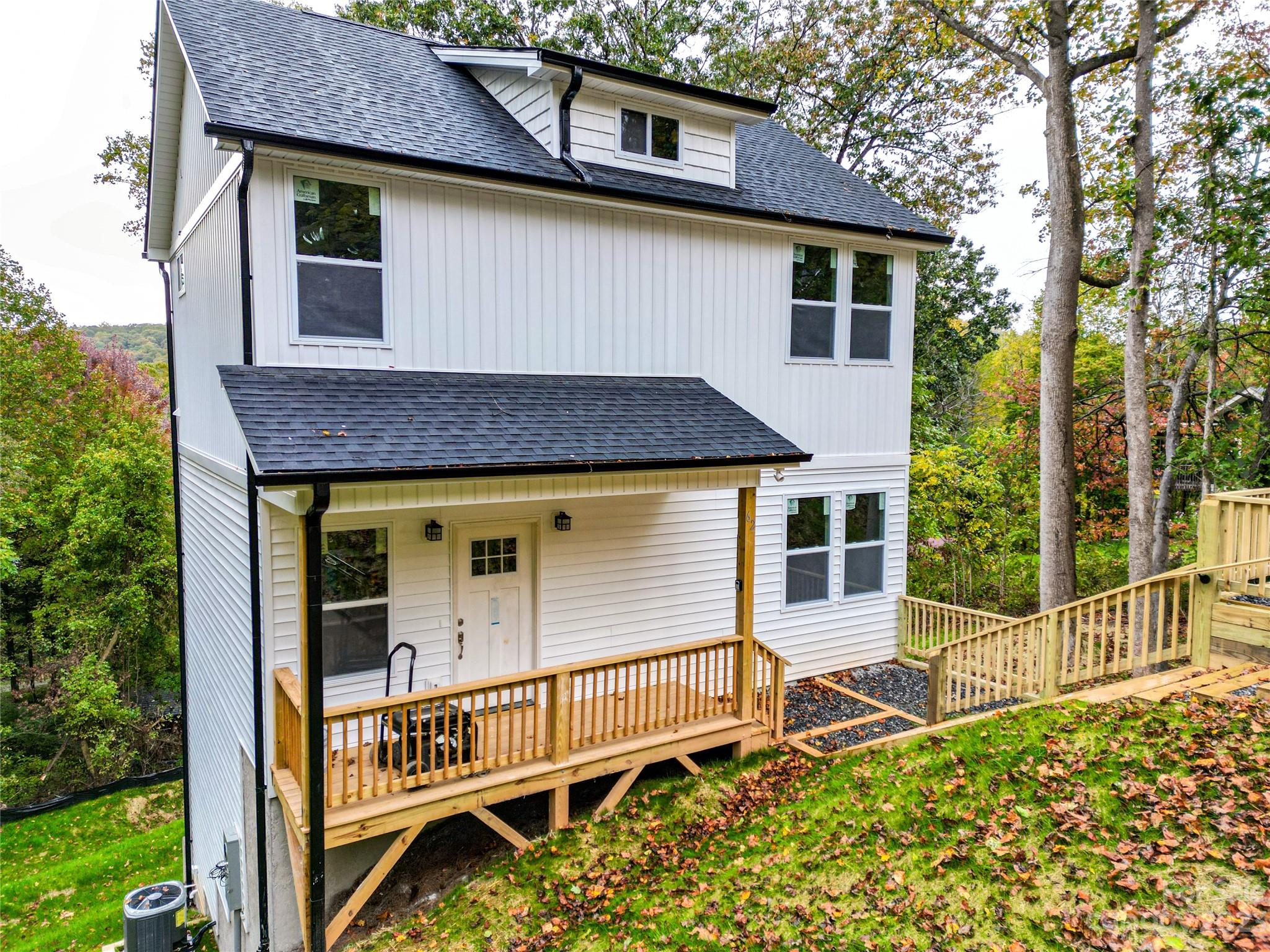 62 Naples Road Asheville NC 28804