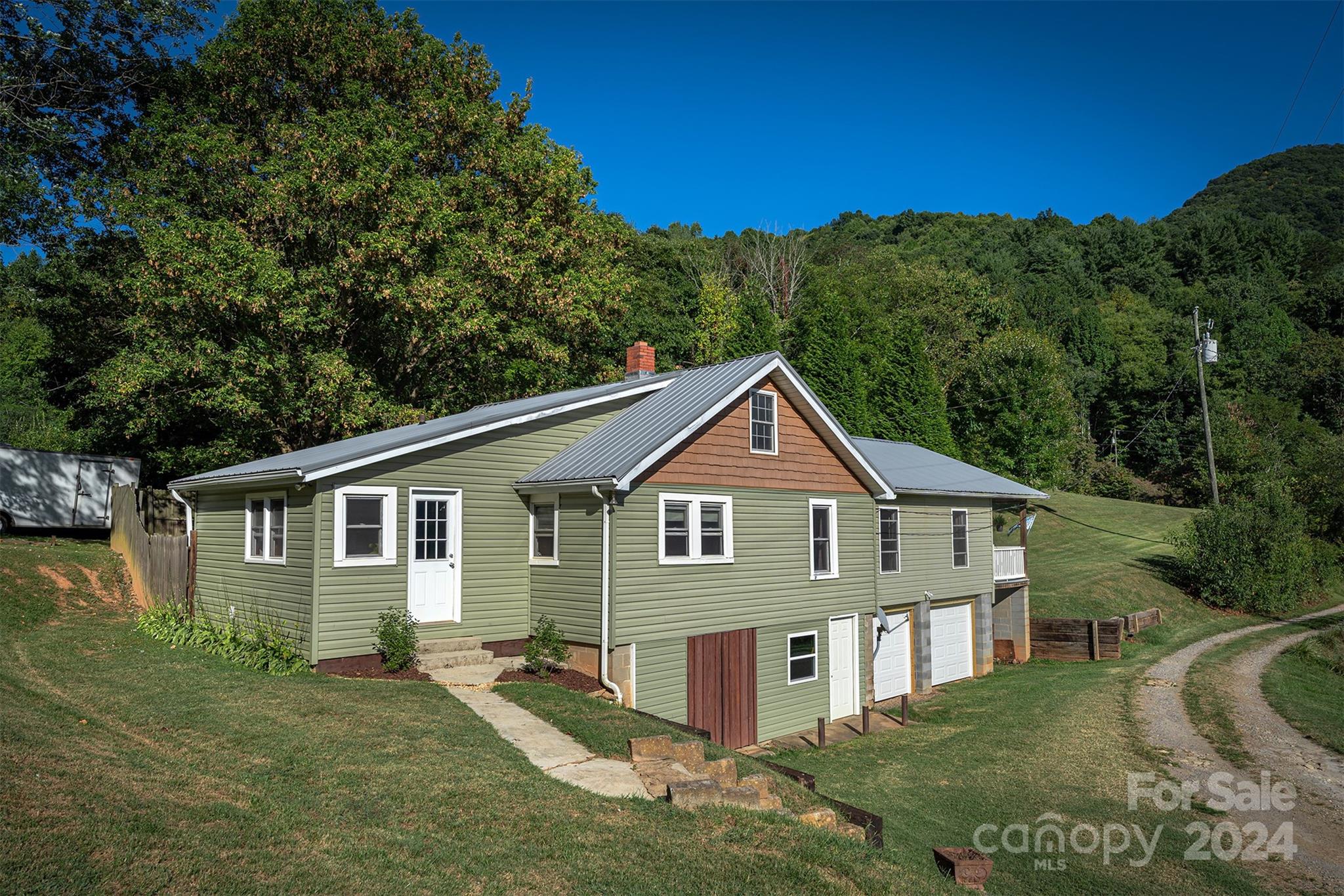 1551 Turnpike Road Canton NC 28716