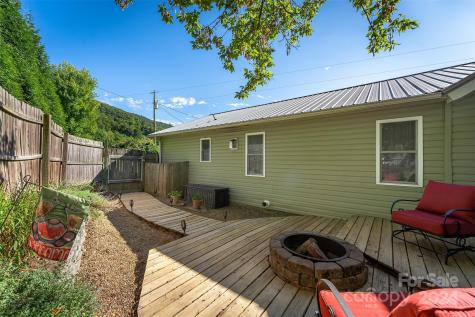 1551 Turnpike Road Canton NC 28716