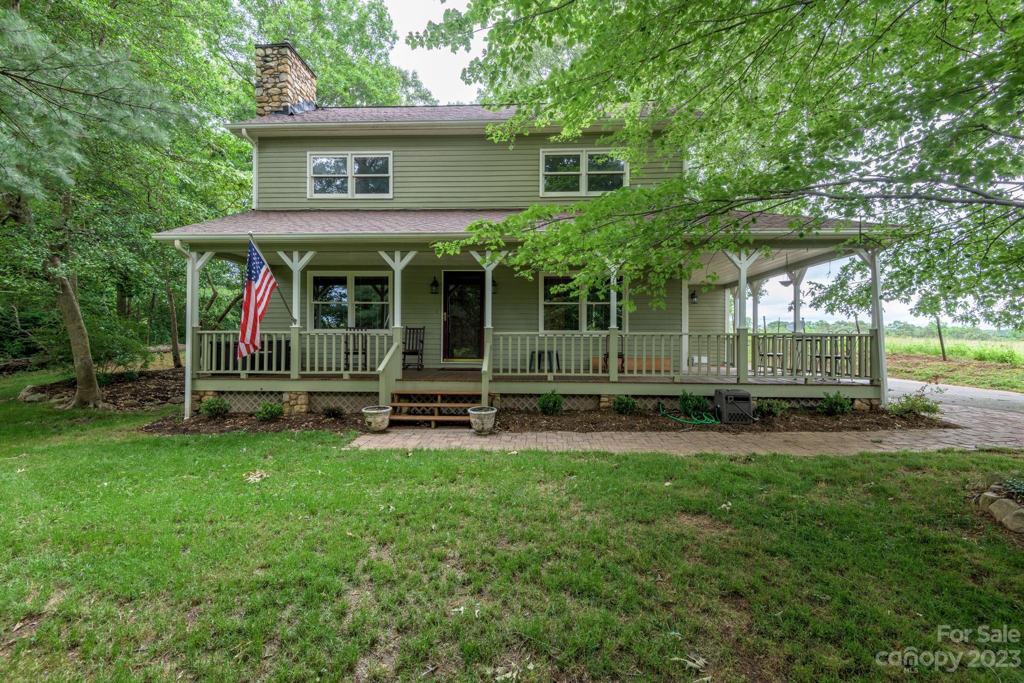 1564 Kenlane Drive Hickory NC 28601