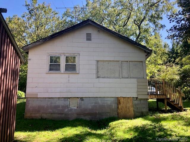 136 Whitaker Road Fairview NC 28730