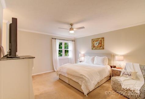 110 Spring Path Hendersonville NC 28739