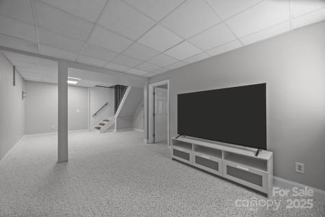 110 Spring Path Hendersonville NC 28739