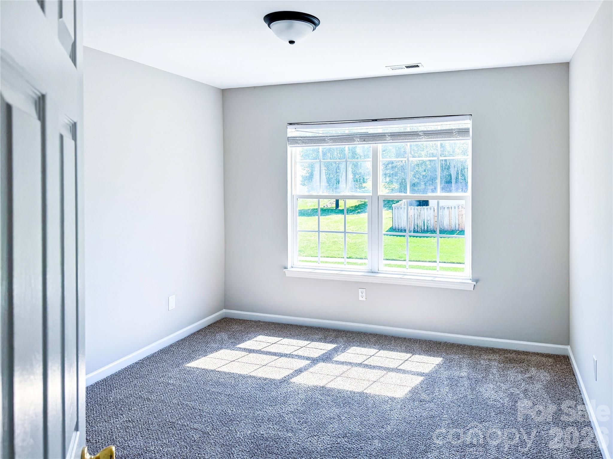 7519 Eurostar Drive Charlotte NC 28213