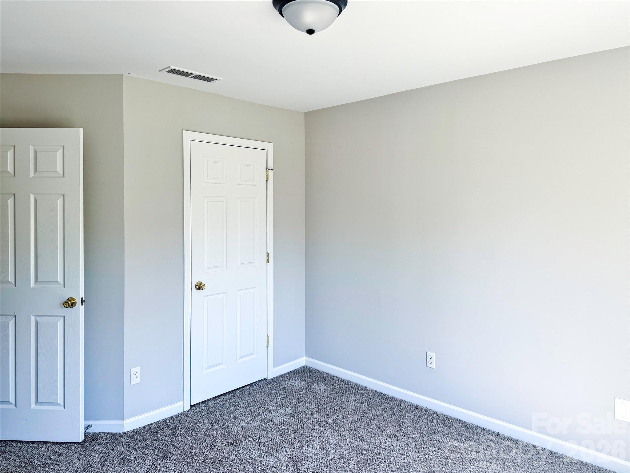 7519 Eurostar Drive Charlotte NC 28213