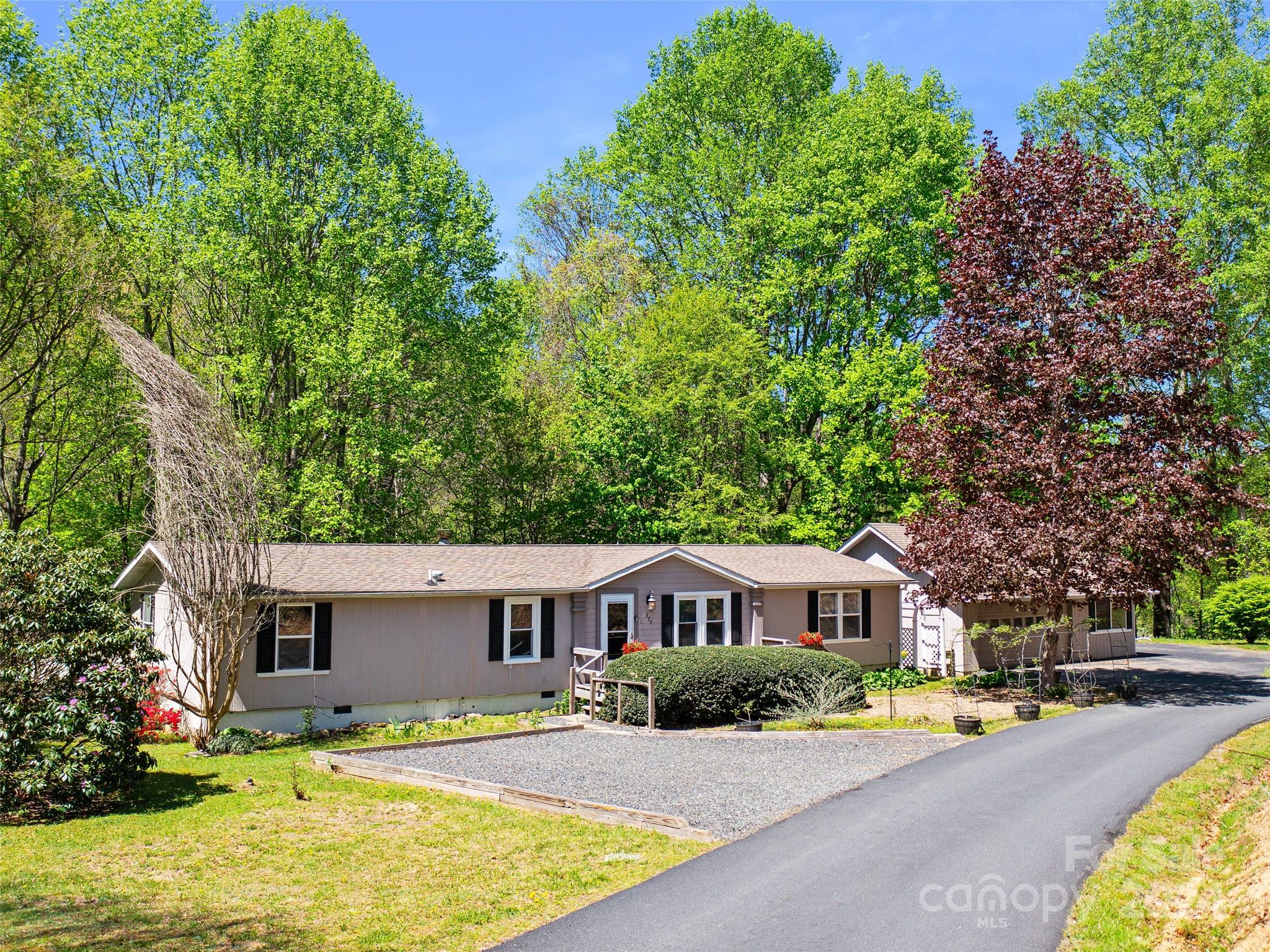 379 Mcdowell Lane Burnsville NC 28714