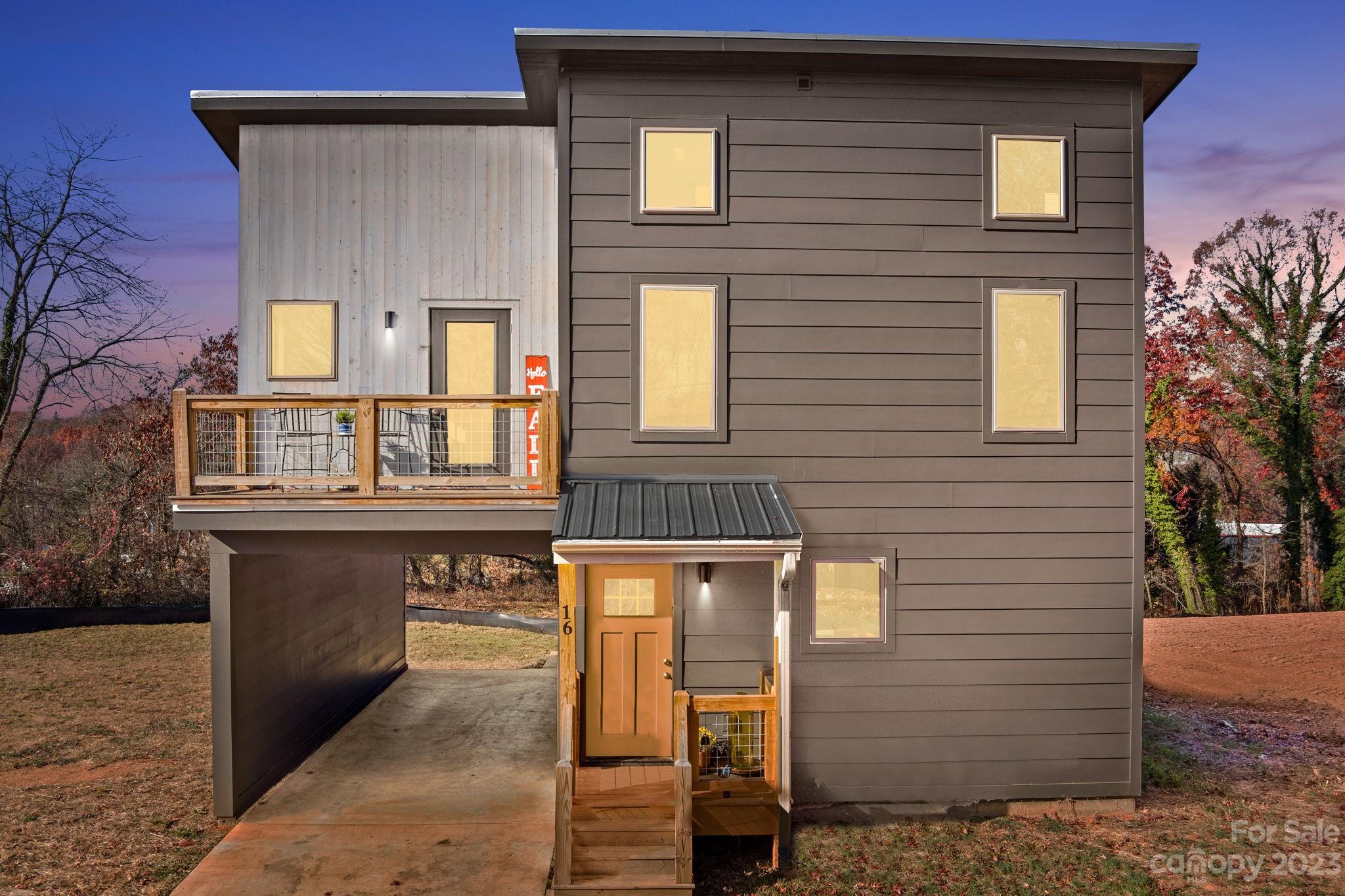 16 Oak Hill Drive Asheville NC 28806