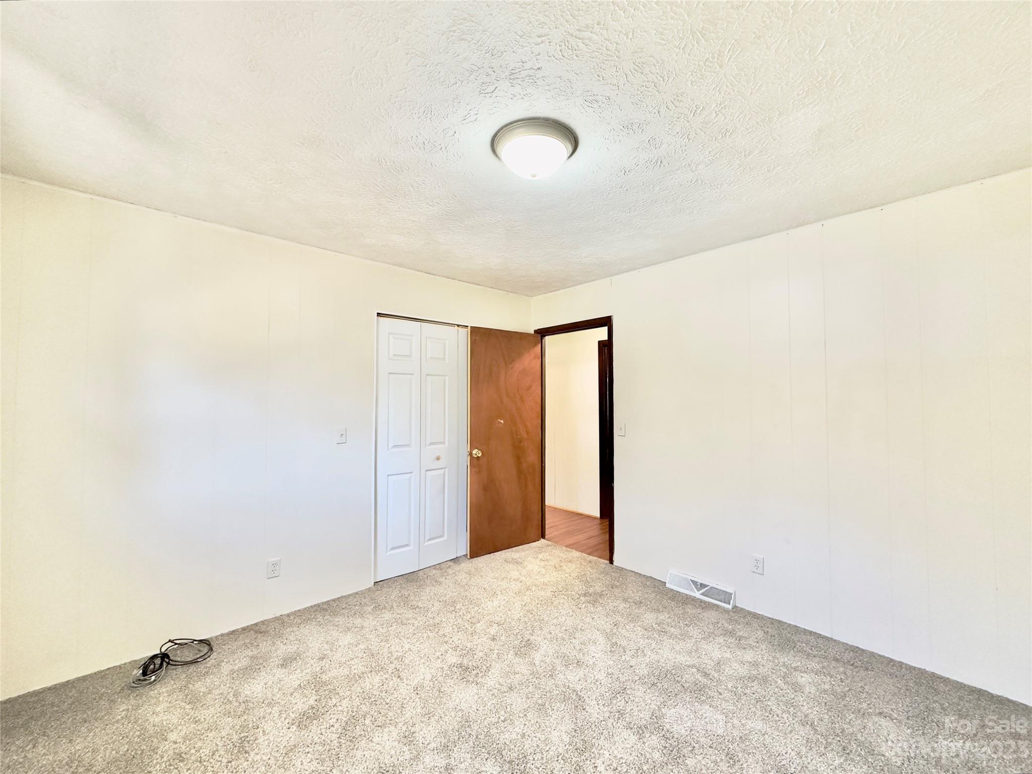 306 Hawthorne Avenue Swannanoa NC 28778