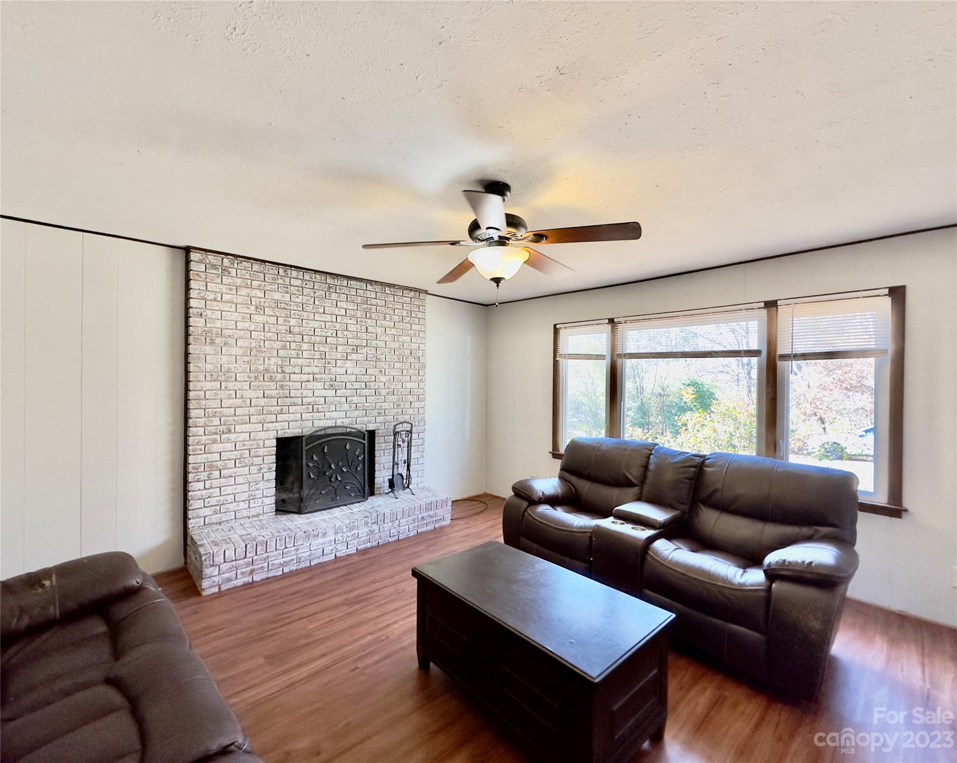 306 Hawthorne Avenue Swannanoa NC 28778