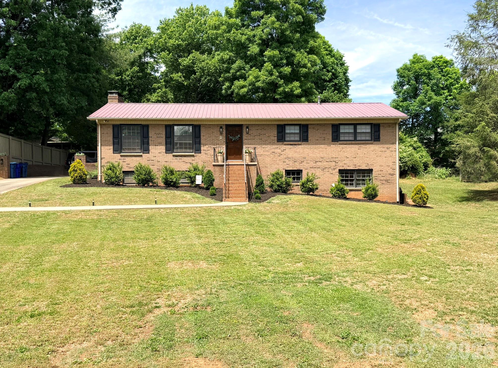 165 Northwest Road Hickory NC 28601