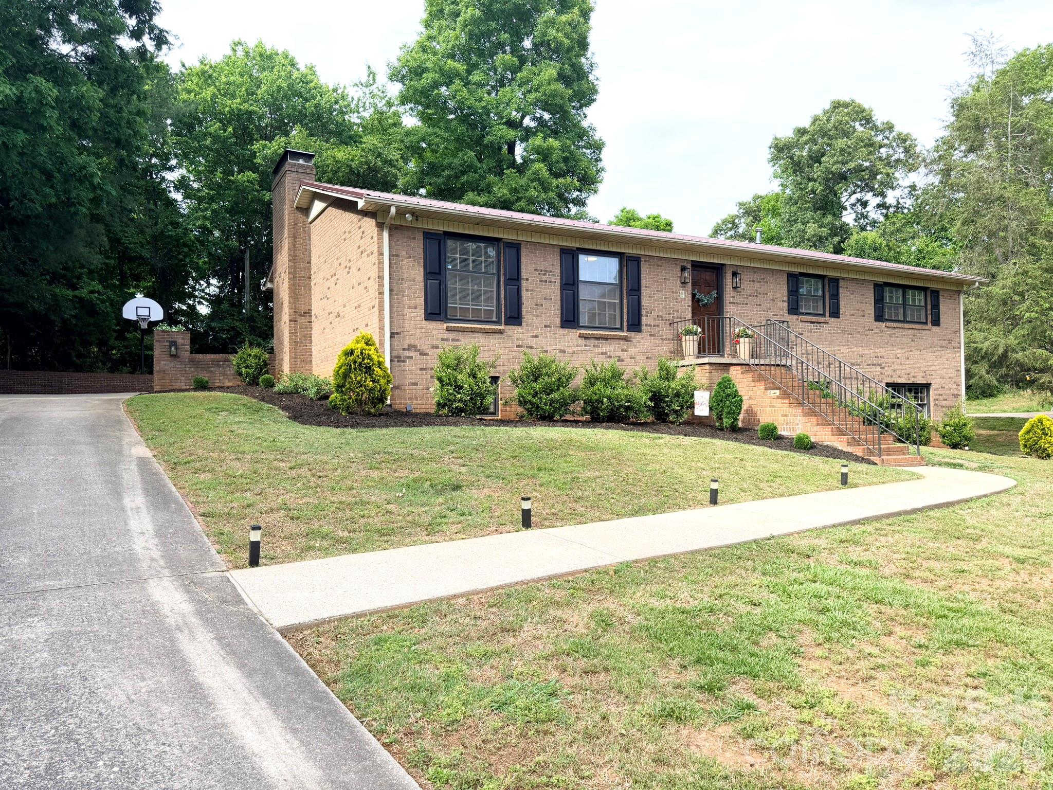 165 Northwest Road Hickory NC 28601