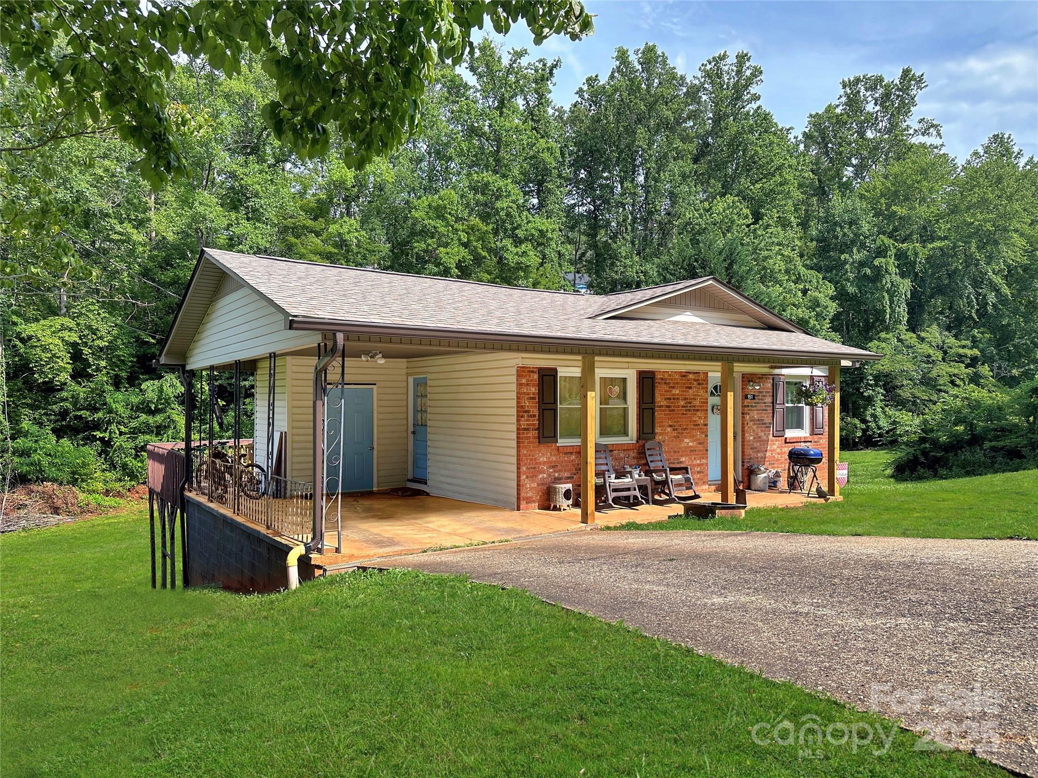 151 Sunny Street Marion NC 28752