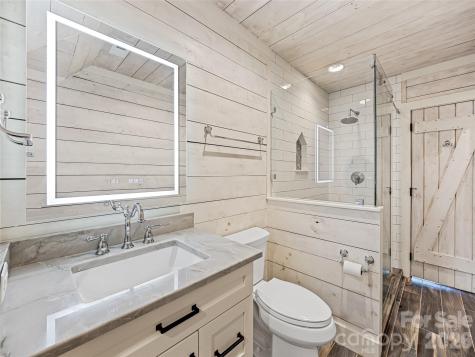 251 Toxaway Court Lake Toxaway NC 28747