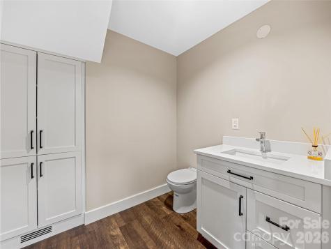 251 Toxaway Court Lake Toxaway NC 28747