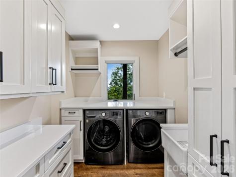 251 Toxaway Court Lake Toxaway NC 28747