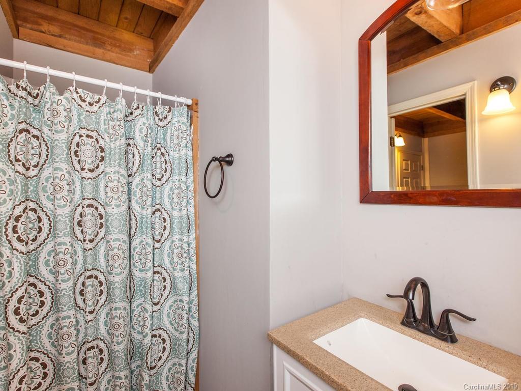 141 Bell Road Asheville NC 28805
