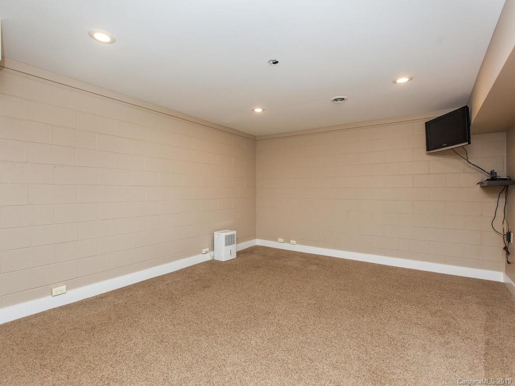 141 Bell Road Asheville NC 28805