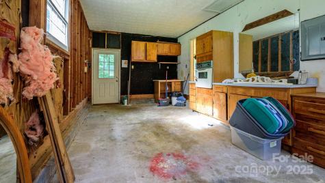 51 Bell Road Asheville NC 28805