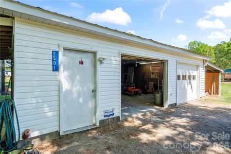 2503 White Store Road Wingate NC 28174