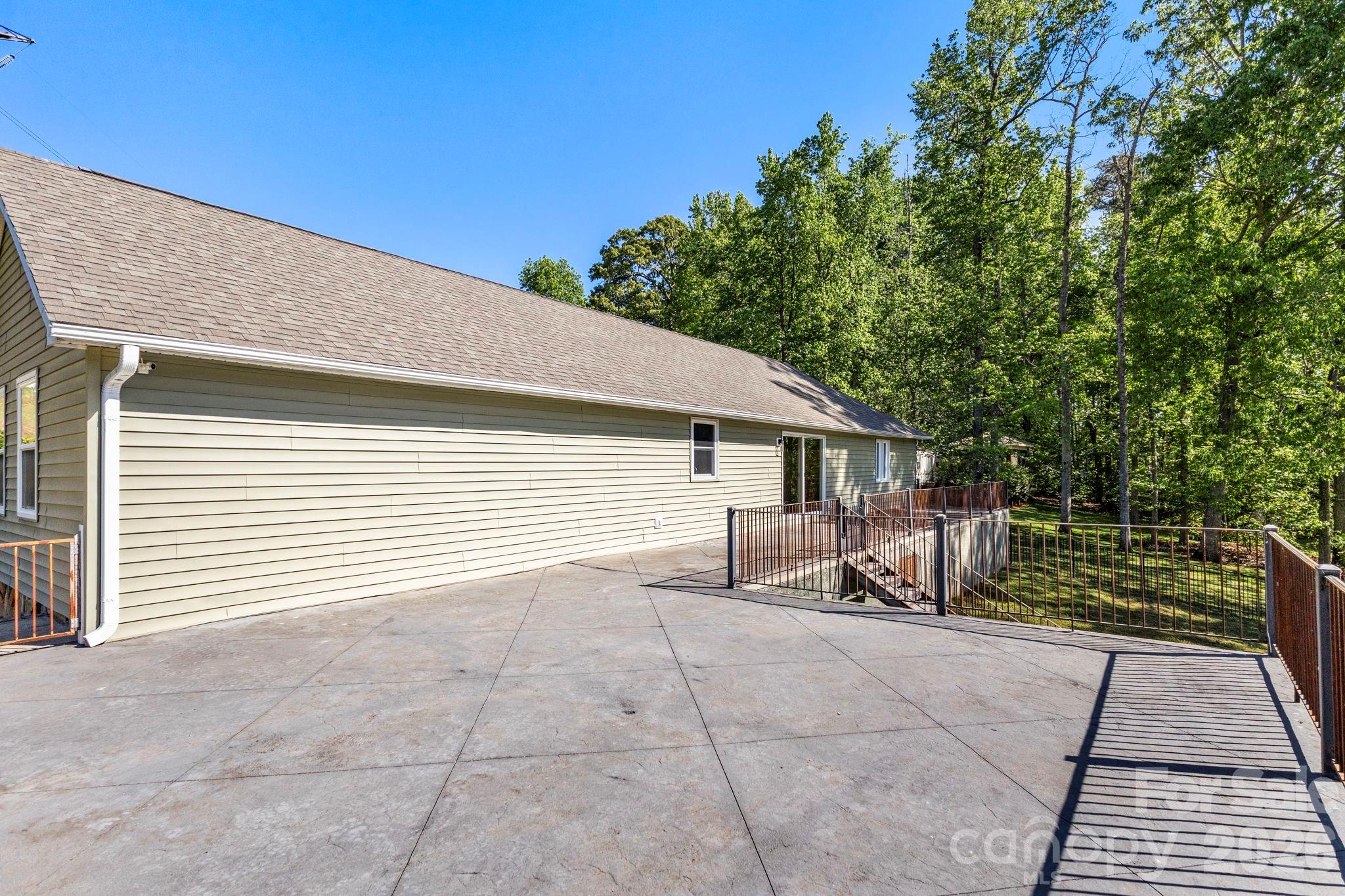 6691 Love Point Road Denver NC 28037