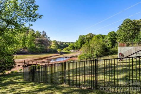 6691 Love Point Road Denver NC 28037