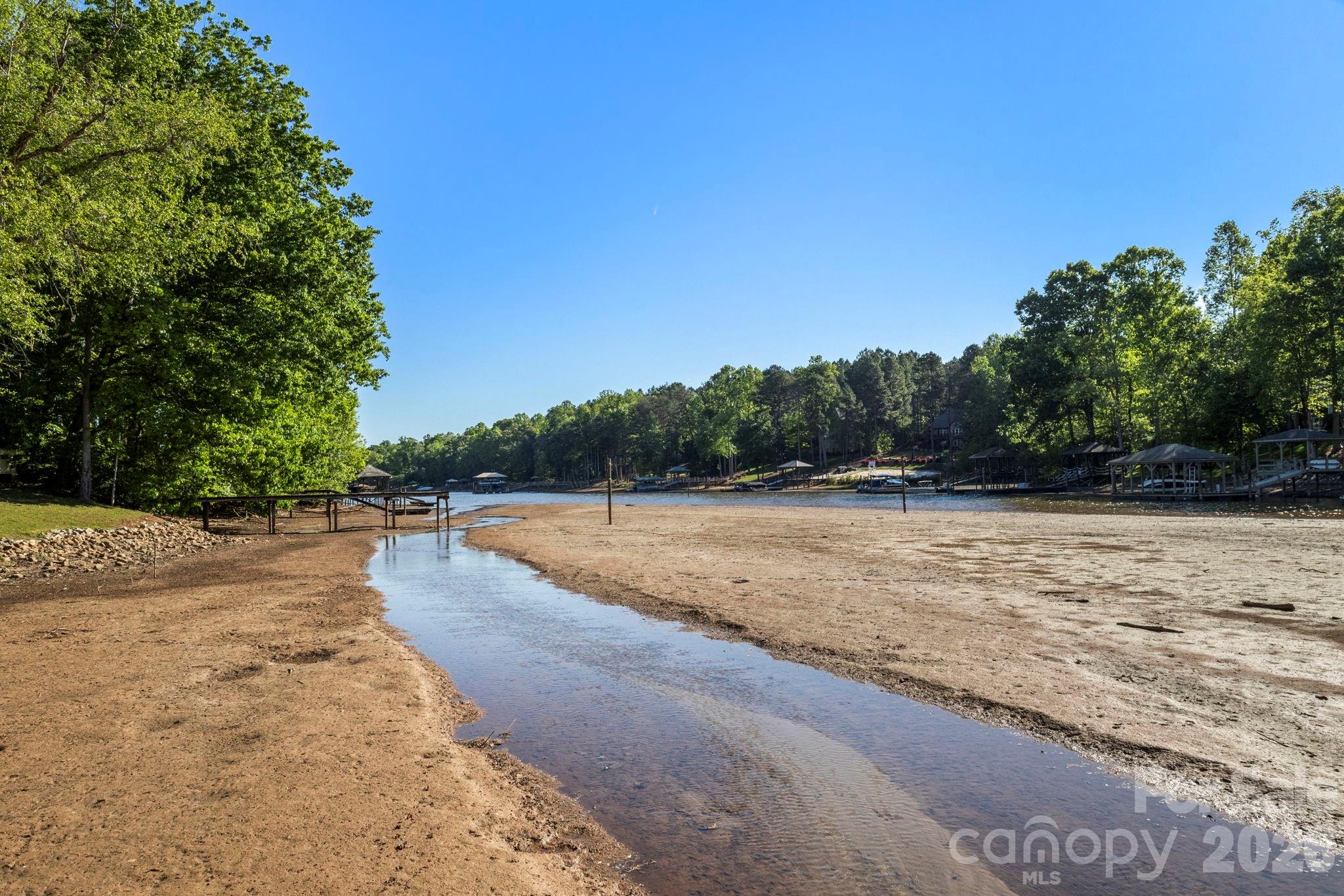 6691 Love Point Road Denver NC 28037