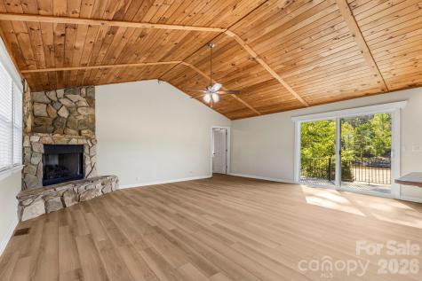 6691 Love Point Road Denver NC 28037